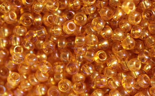 ����� Preciosa ������� 10/0, 11050 ��������� �������� ����� ��������, 50�� - ����������� ������ ��� ���������� ��������� ��� ���������