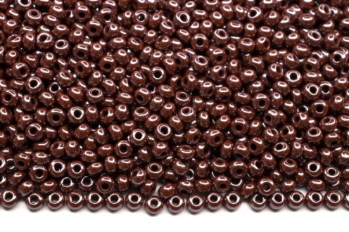 ����� Preciosa ������� 10/0, 18600 ���������� ������������ ��������, 50�� - ����������� ������ ��� ���������� ��������� ��� ���������